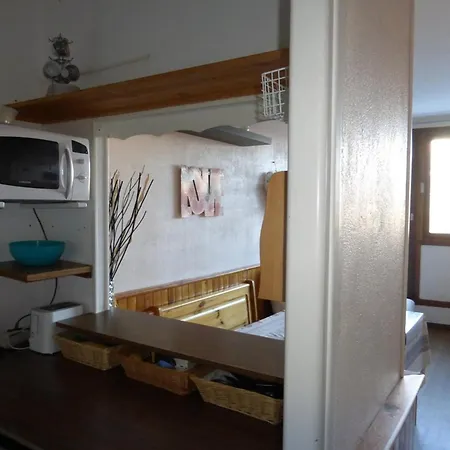 Cosy Pres Des Pistes - 4 Couchages - Fr-1-804-67 Apartment